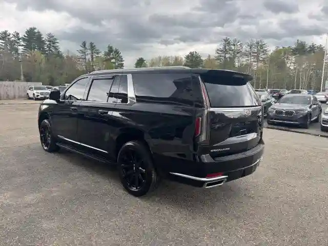 1GYS3MKL5MR365333 2021 CADILLAC ESCALADE-2