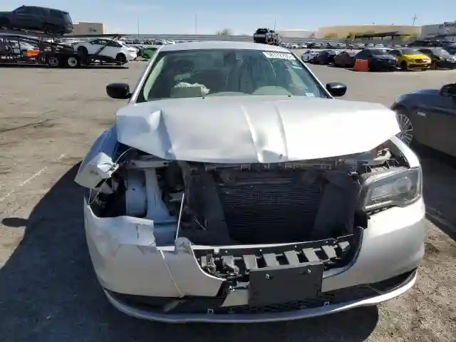 2C3CCAAG3LH212658 2020 CHRYSLER 300-4