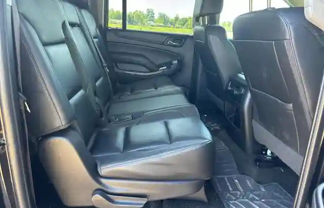 1GNSKHKC7HR377710 2017 CHEVROLET SUBURBAN-5