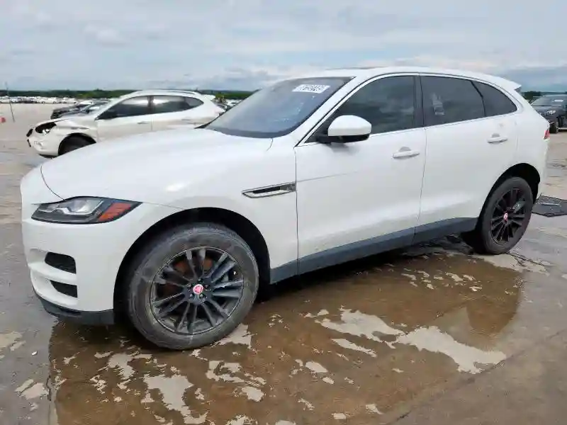 SADCK2BV3HA899359 2017 JAGUAR F-PACE-0