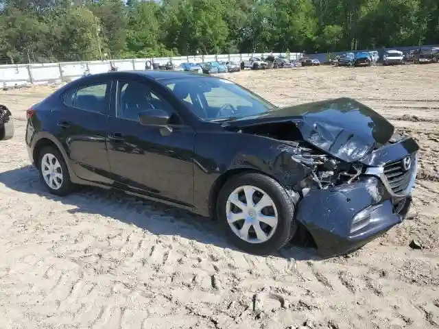 3MZBN1U79JM210762 2018 MAZDA 3-3