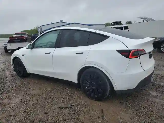 7SAYGDEE1PF611177 2023 TESLA MODEL Y-1