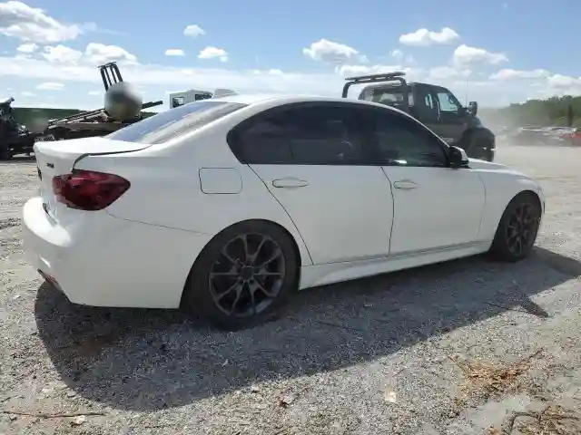 WBA8B7G55JNU94901 2018 BMW 3 SERIES-2