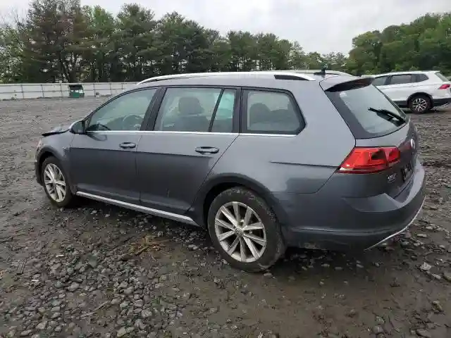 3VWH17AU6HM509316 2017 VOLKSWAGEN GOLF-1