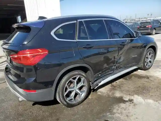 WBXHU7C34HP924632 2017 BMW X1-2