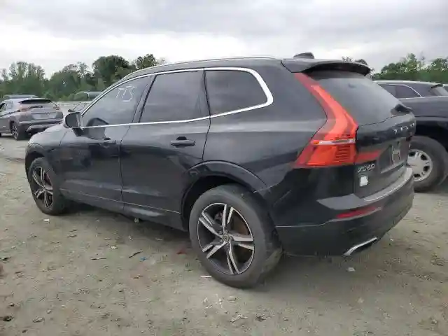 LYVA22RM3JB114210 2018 VOLVO XC60-1
