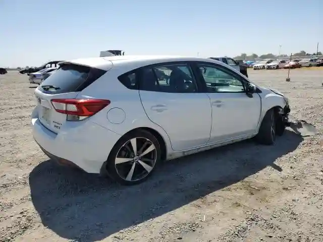 4S3GTAK65J1744900 2018 SUBARU IMPREZA-2