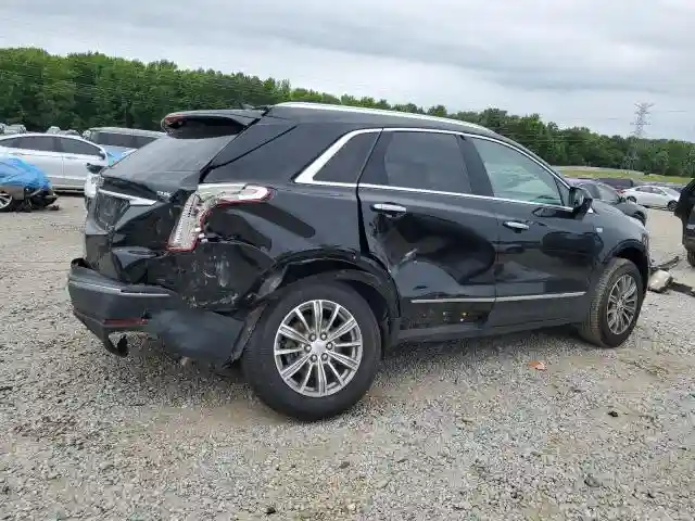 1GYKNDRS6HZ251290 2017 CADILLAC XT5-2