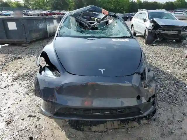 7SAYGDEEXRA324517 2024 TESLA MODEL Y-4