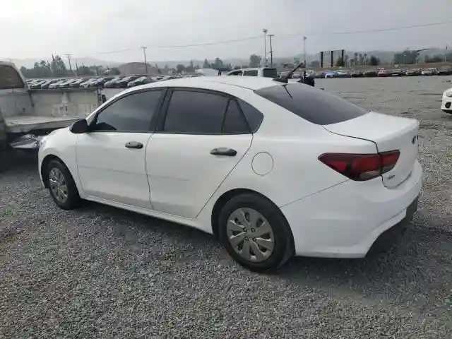 3KPA24AB6JE066714 2018 KIA RIO-1