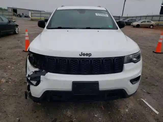 1C4RJFAG5KC566174 2019 JEEP GRAND CHEROKEE-4