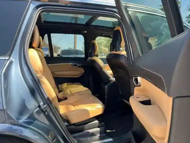 YV4BR0CL8M1708756 2021 VOLVO XC90 T8 RE-5