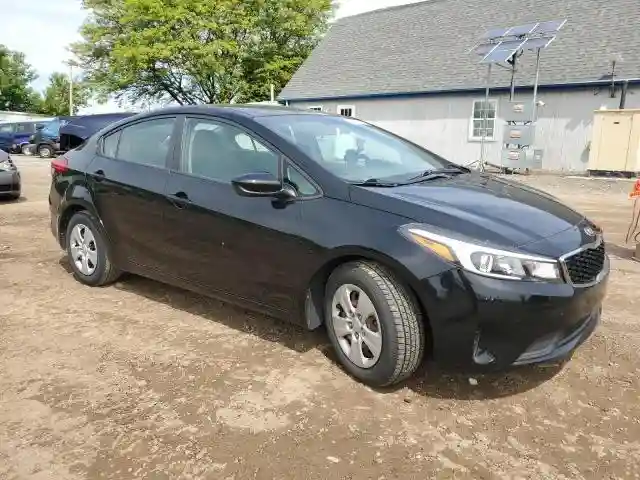 3KPFK4A71JE231621 2018 KIA FORTE-3