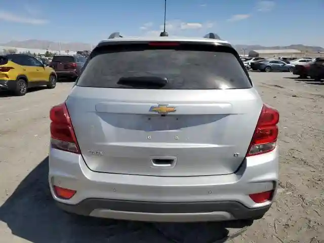 3GNCJLSB2KL228234 2019 CHEVROLET TRAX-5