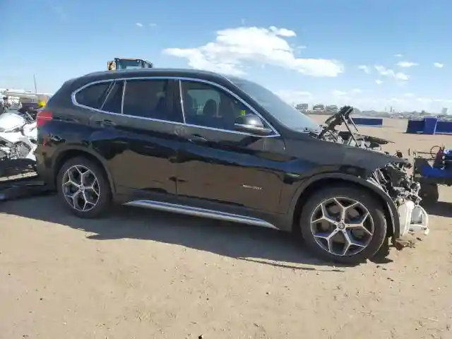 WBXHT3C33H5F87803 2017 BMW X1-3