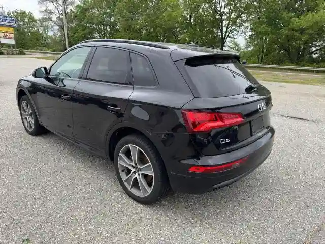 WA1BNAFY1K2044930 2019 AUDI Q5-2