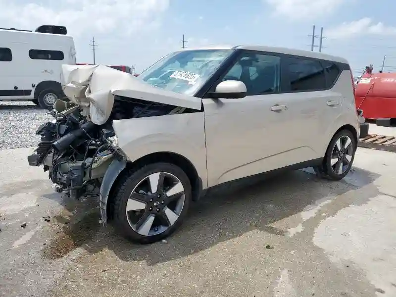 KNDJ33AU7L7076969 2020 KIA SOUL-0