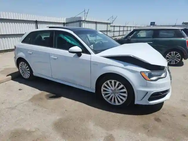 WAUUPBFF0GA067817 2016 AUDI A3-3