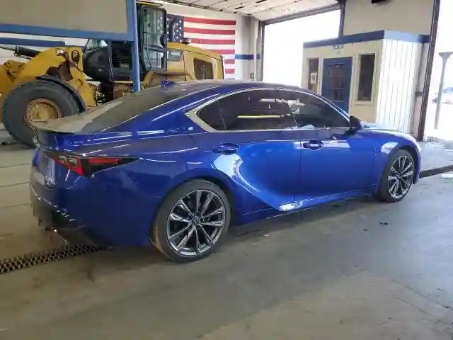 JTHG81F28N5048165 2022 LEXUS IS-2