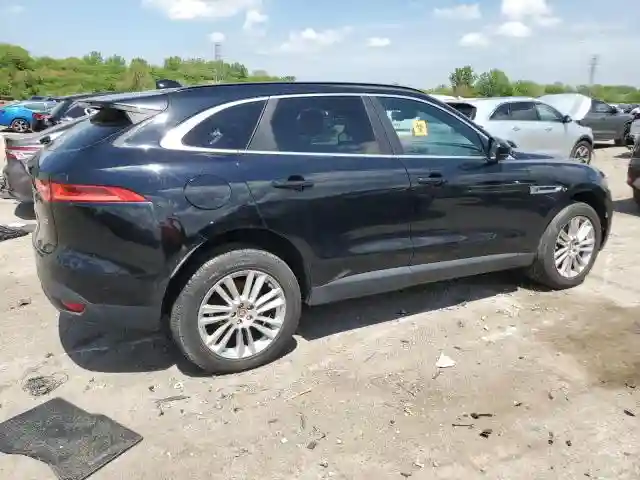SADCK2BN5HA492594 2017 JAGUAR F-PACE-2