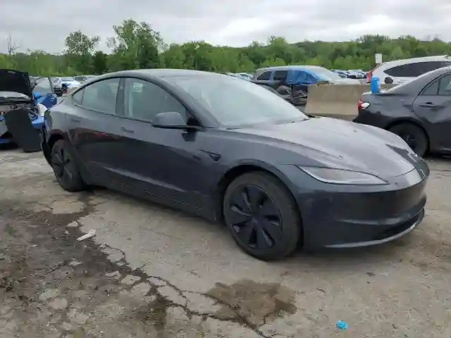 5YJ3E1EA8RF773982 2024 TESLA MODEL 3-3