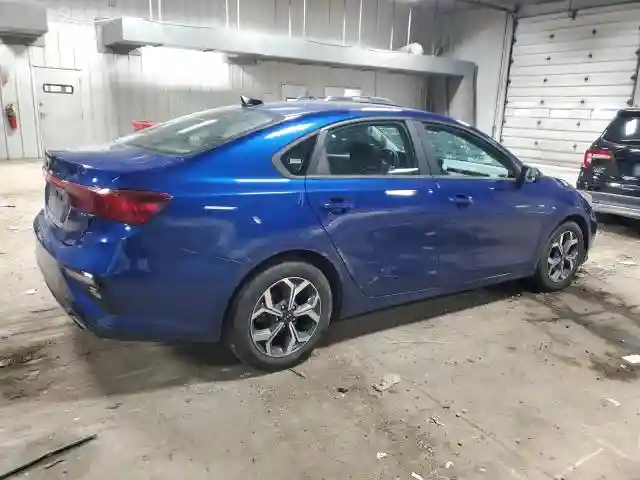 3KPF24ADXME349659 2021 KIA FORTE-2