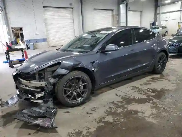 5YJ3E1EB7NF127870 2022 TESLA MODEL 3-0