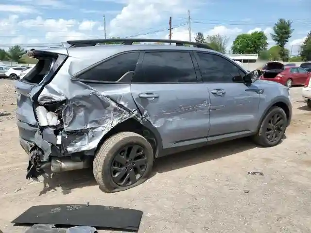 5XYRLDLC8PG224701 2023 KIA SORENTO-2