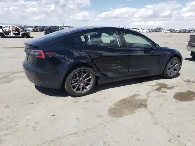 5YJ3E1EA7NF301895 2022 TESLA MODEL 3-2