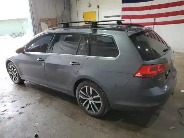 3VWC17AUXGM520747 2016 VOLKSWAGEN GOLF-1