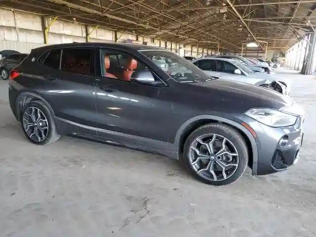 WBXYJ3C3XJEJ84376 2018 BMW X2-3
