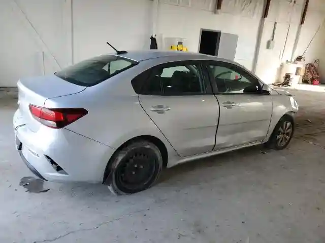 3KPA24AD3NE431261 2022 KIA RIO-2