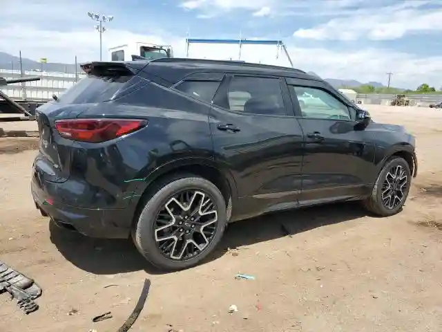 3GNKBKRS8RS174995 2024 CHEVROLET BLAZER-2