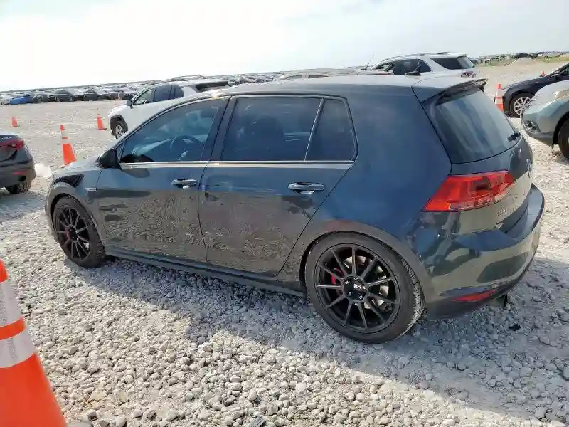 3VW447AUXHM069560 2017 VOLKSWAGEN GTI-1