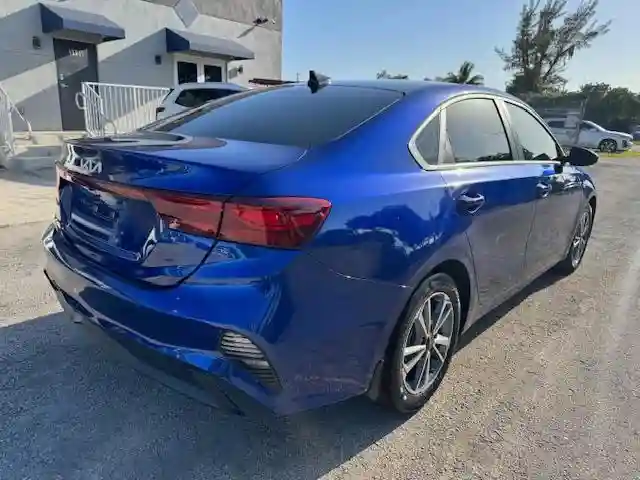 3KPF24AD4NE464503 2022 KIA FORTE-2