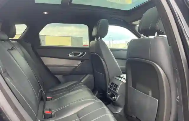 SALYB2RN1JA726896 2018 LAND ROVER RANGEROVER-5