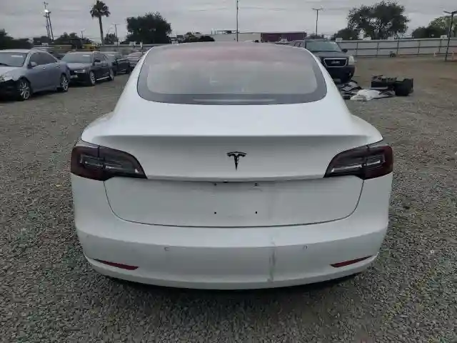 5YJ3E1EA8JF044465 2018 TESLA MODEL 3-5