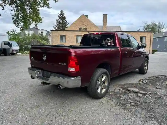 1C6RR7TT6JS186572 2018 RAM 1500-3