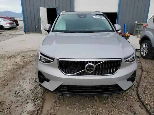 YV4L12UE8S2504005 2025 VOLVO XC40 PLUS-4