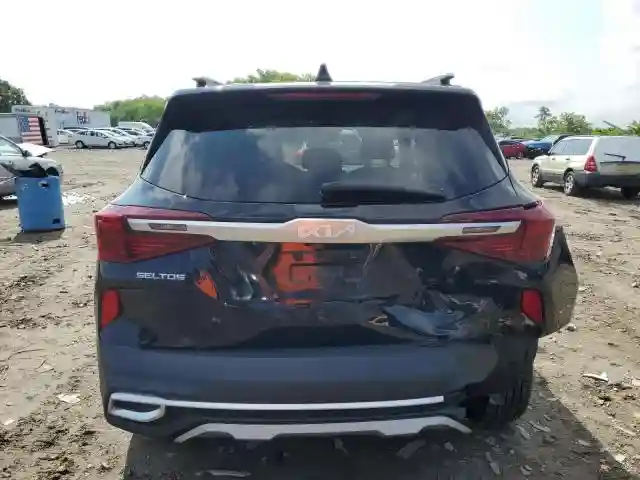 KNDEUCAAXN7285064 2022 KIA SELTOS-5
