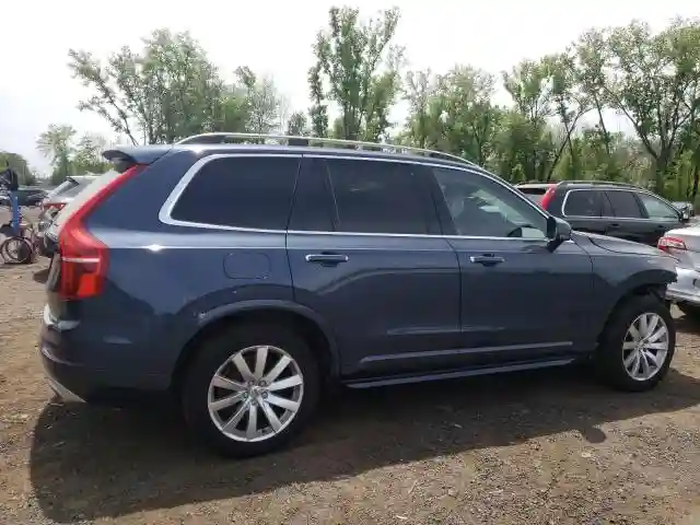 YV4A22PK8J1345030 2018 VOLVO XC90-2
