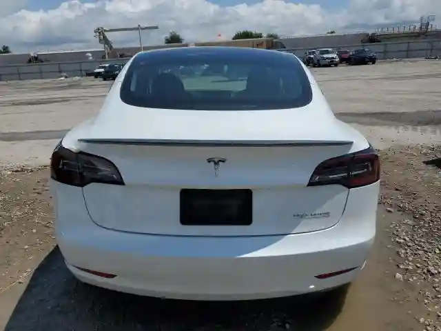 5YJ3E1EC3PF675246 2023 TESLA MODEL 3-5