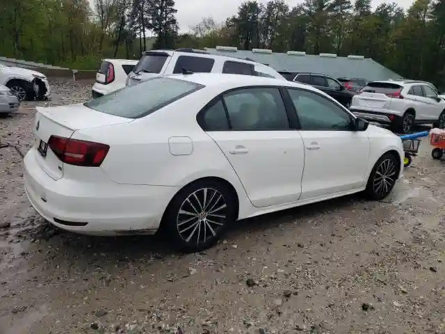 3VWD17AJ8GM335638 2016 VOLKSWAGEN JETTA-2