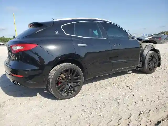 ZN661XUL1HX233035 2017 MASERATI ALL MODELS-2