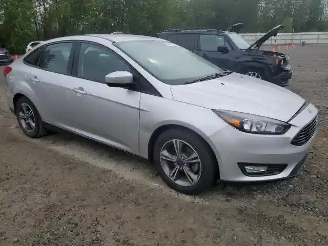 1FADP3FE5JL211962 2018 FORD FOCUS-3
