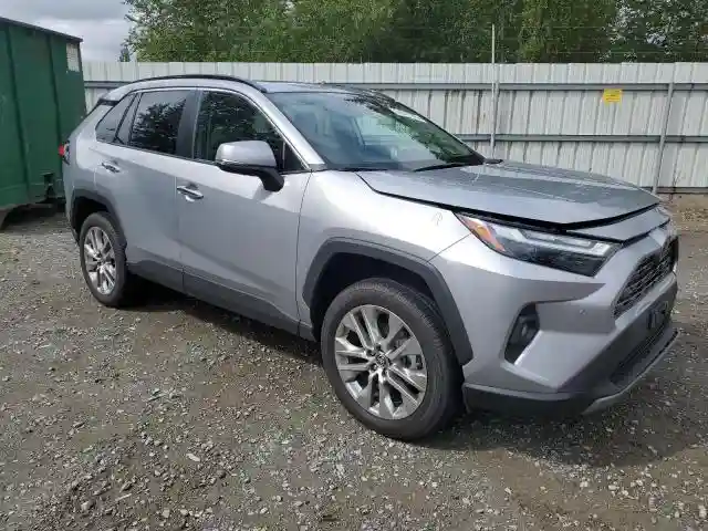 2T3N1RFVXRC400863 2024 TOYOTA RAV4-3