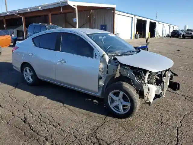 3N1CN7AP0KL840887 2019 NISSAN VERSA-3