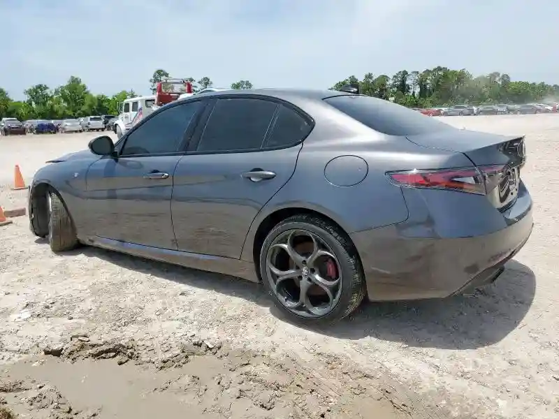 ZARFAMBN1R7681805 2024 ALFA ROMEO GIULIA-1