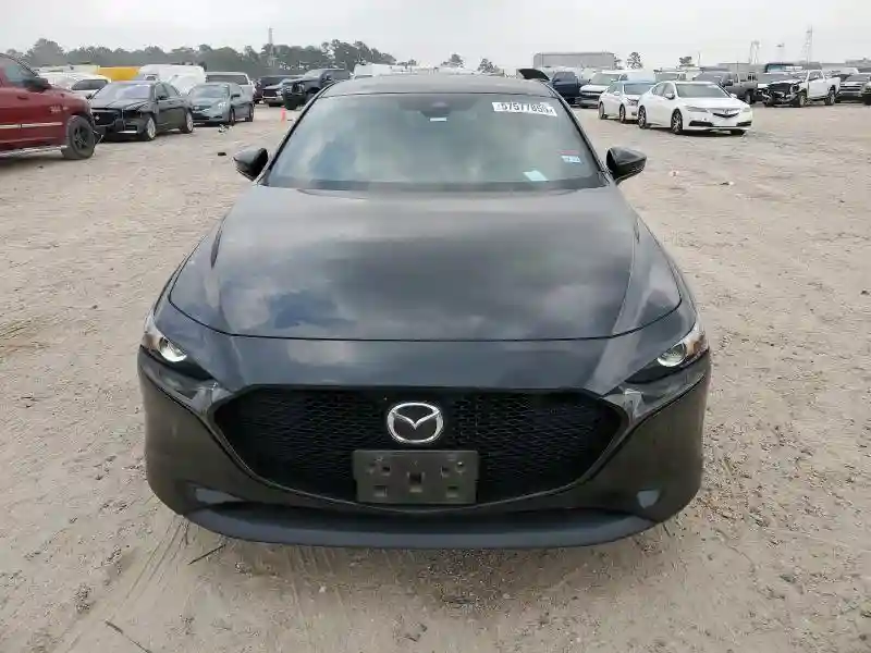 JM1BPAJM5K1118859 2019 MAZDA 3-4