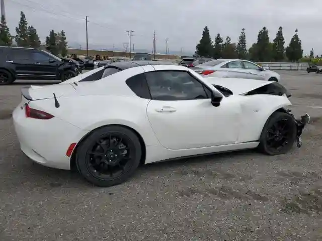 JM1NDAM71K0304075 2019 MAZDA MX5-2